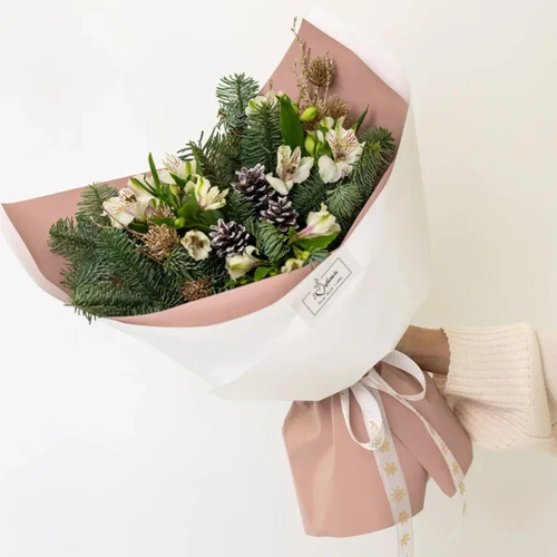 Букет из нобилиса и альстромерии "Первый снег" N 90873