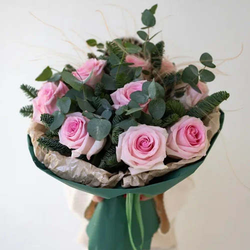 Букет с розами и эвкалиптом "Зимний сон" N 91344