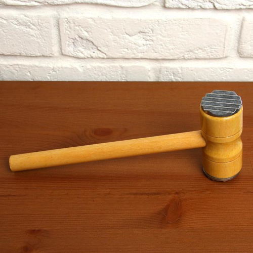 Подарочный набор "Лучшему мужу" (фартук и отбивалка для мяса)  5142386