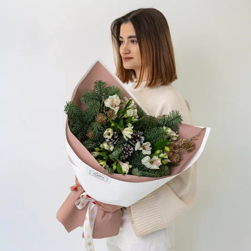 Букет из нобилиса и альстромерии "Первый снег" N 90873