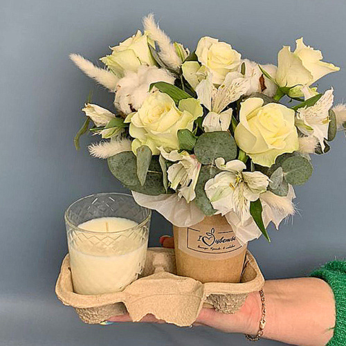 Сет "Ванильный". Набор стаканчик с цветами и аромасвечой в стаканчике арт. 70346