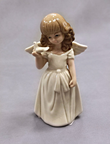 Фигурка ангел 700